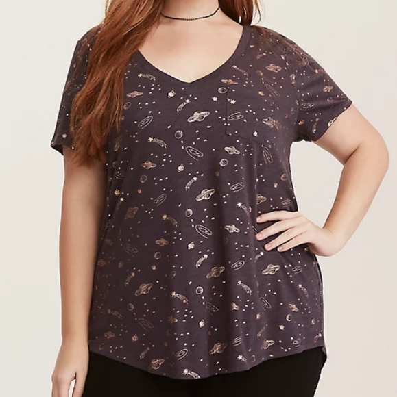 TORRID METALLIC GALAXY PRINT V-NECK POCKET TEE - Picture 1 of 5